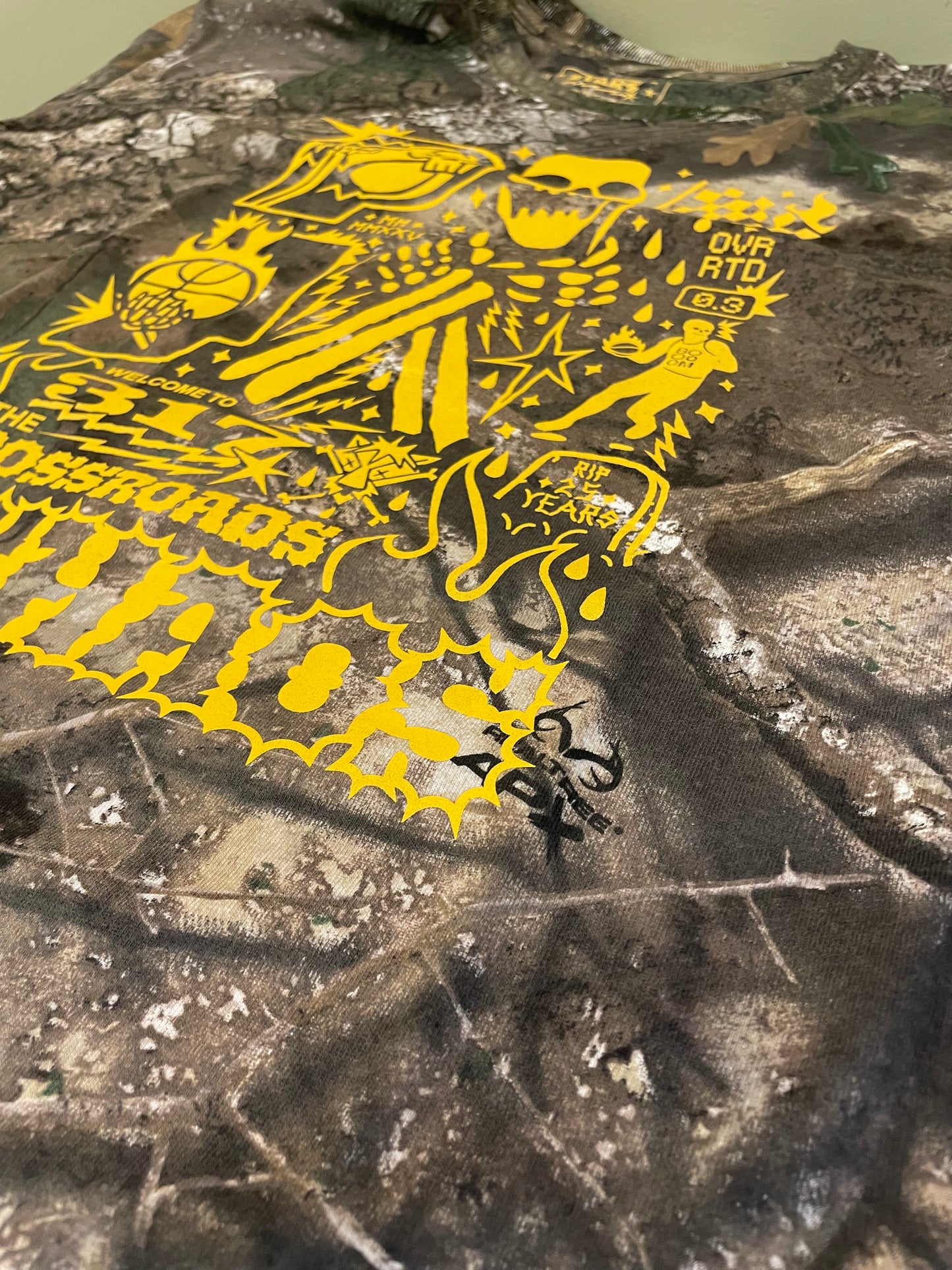 CAMO CROSSROADS OF CHAOS TEE SIZE L